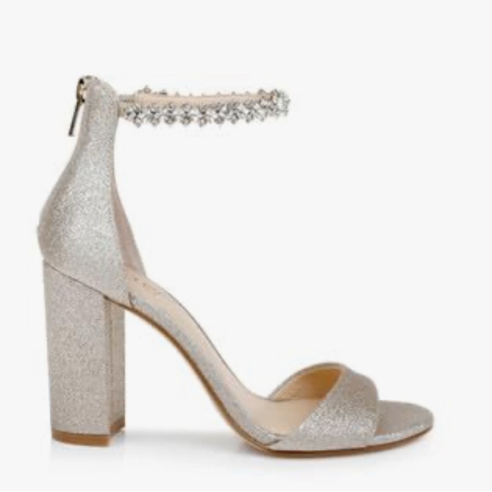 BADGLEY MISCHKA JEWEL COLLECTION LOUISE ANKLE STRAP SANDAL SILVER 8 HOLIDAY